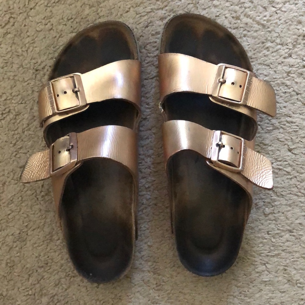 Rose gold Birkenstock’s size 39